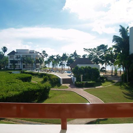 Beachfront Apartment Your Home In Косумель Екстер'єр фото